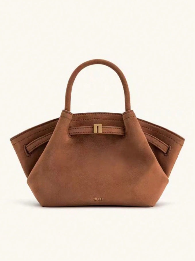 The Capricence cinnamon bag