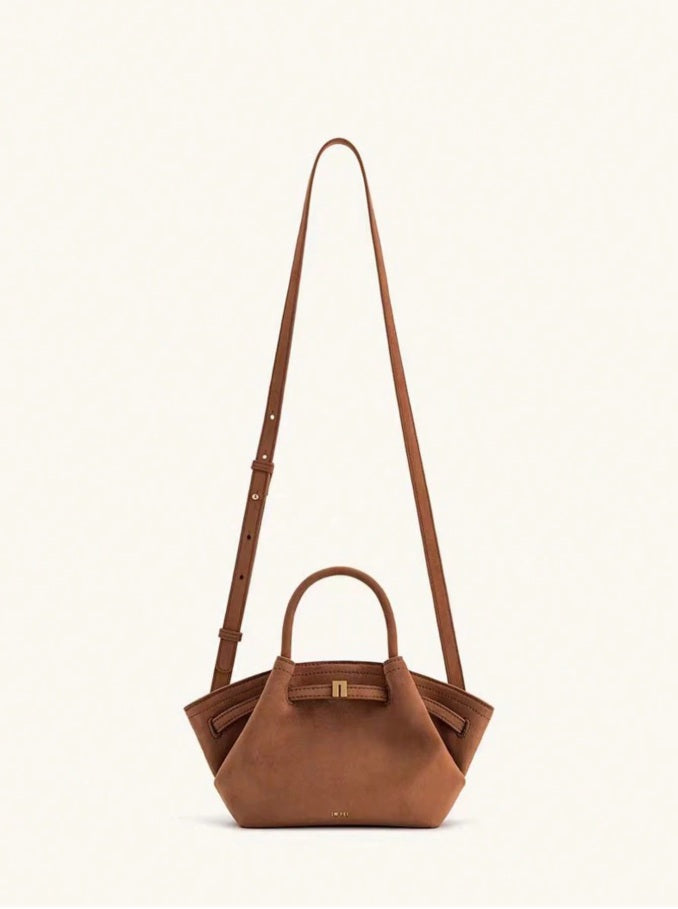The Capricence cinnamon bag