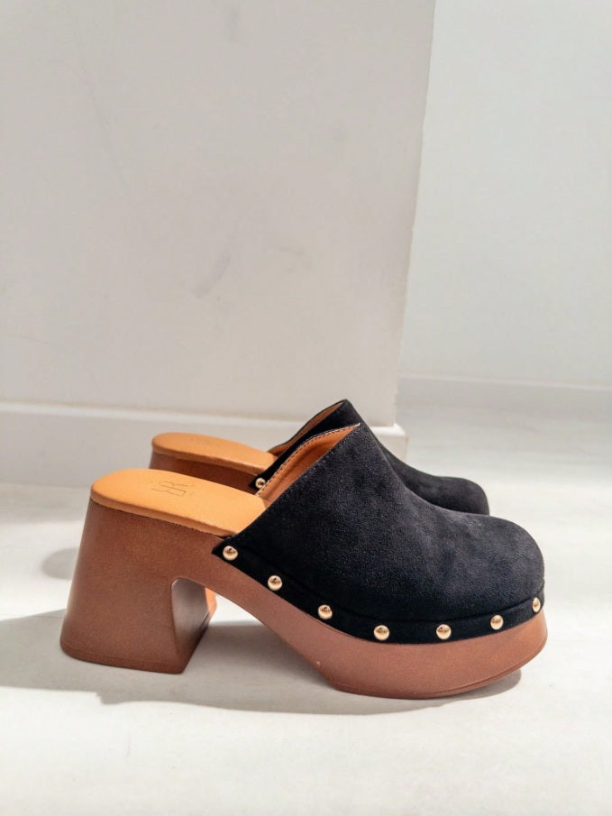 Panther square platform studded clogs