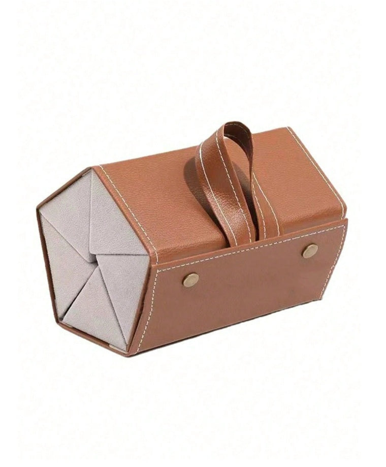 Leonardo Portable leather case for sunglasses