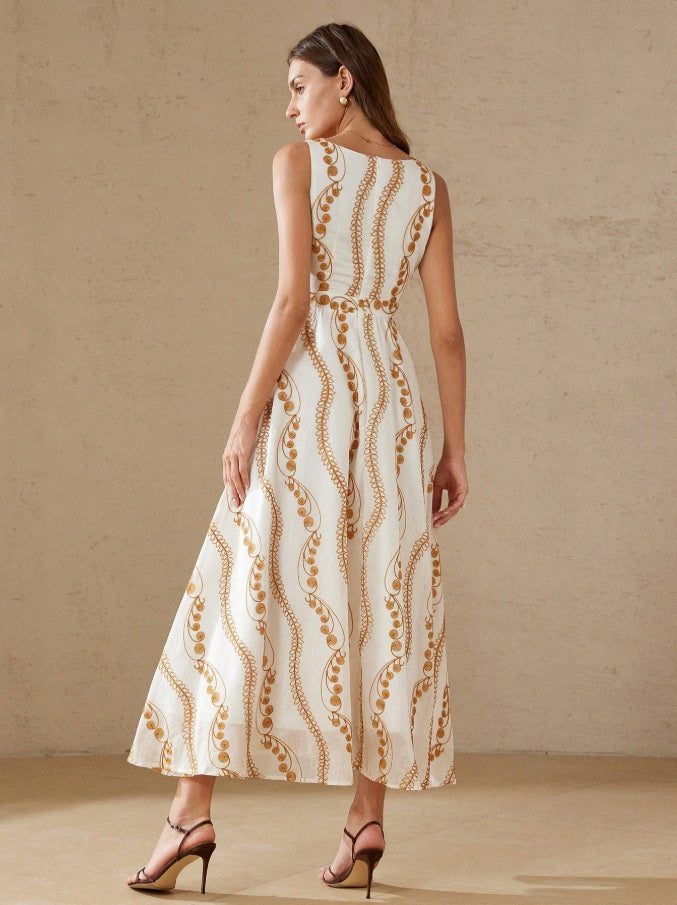 Long dress with box neckline and orange root texture