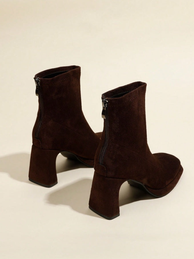 Dorsay heel Oxford boots
